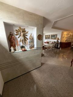 Apartamento Para Alugar com 4 quartos 3 suítes no bairro Guararapes em Fortaleza