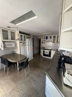 Apartamento Para Alugar com 4 quartos 3 suítes no bairro Guararapes em Fortaleza