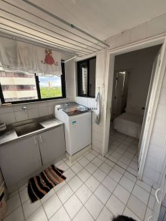 Apartamento Para Alugar com 4 quartos 3 suítes no bairro Guararapes em Fortaleza