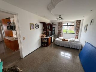 Apartamento Para Alugar com 4 quartos 3 suítes no bairro Guararapes em Fortaleza