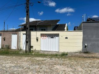 Casa Para Vender com 2 quartos 1 suítes no bairro Precabura em Eusébio