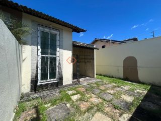 Casa Para Vender com 2 quartos 1 suítes no bairro Precabura em Eusébio