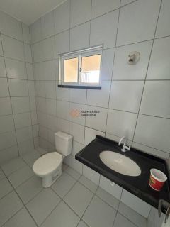 Casa Para Vender com 2 quartos 1 suítes no bairro Precabura em Eusébio