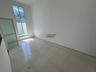 Casa Para Vender com 2 quartos 1 suítes no bairro Precabura em Eusébio