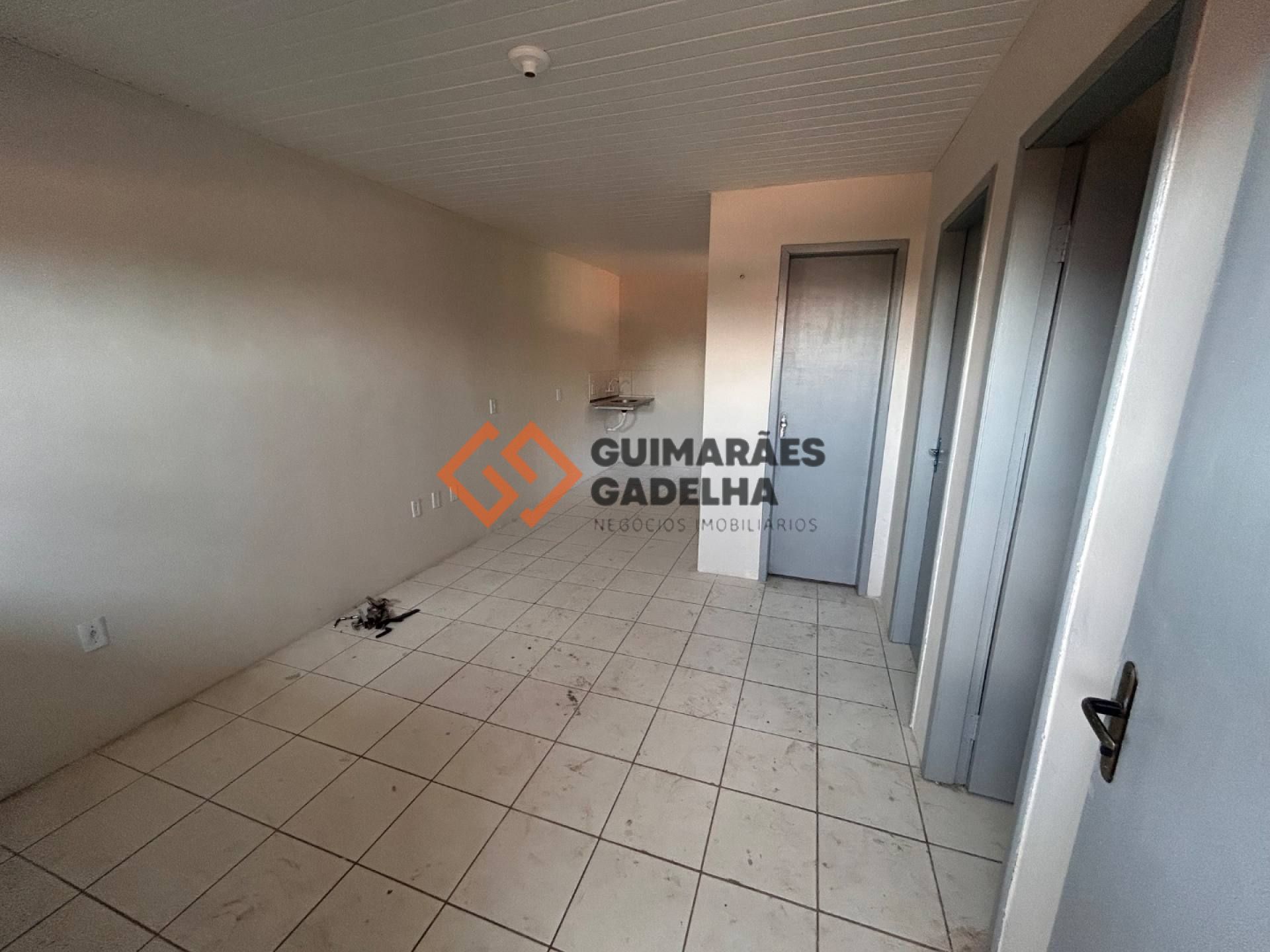 Apartamento Para Alugar com 2 quartos 1 suítes no bairro Bonsucesso em Fortaleza