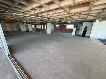 Apartamento Para Vender com 5 quartos 4 suítes no bairro Mucuripe em Fortaleza