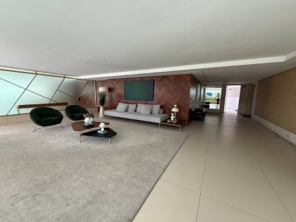 Apartamento Para Vender com 5 quartos 4 suítes no bairro Mucuripe em Fortaleza