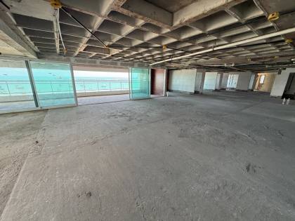 Apartamento Para Vender com 5 quartos 4 suítes no bairro Mucuripe em Fortaleza
