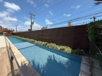 Apartamento Para Vender com 5 quartos 4 suítes no bairro Mucuripe em Fortaleza