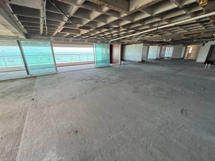 Apartamento Para Vender com 5 quartos 4 suítes no bairro Mucuripe em Fortaleza