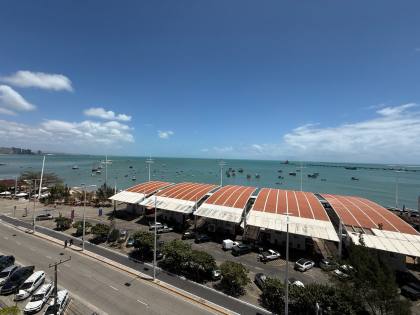 Apartamento Para Vender com 5 quartos 4 suítes no bairro Mucuripe em Fortaleza