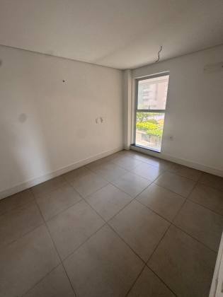 Apartamento Para Vender com 3 quartos 2 suítes no bairro Cocó em Fortaleza