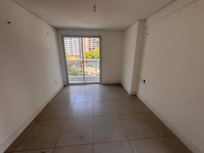 Apartamento Para Vender com 3 quartos 2 suítes no bairro Cocó em Fortaleza