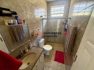 Casa Para Vender com 3 quartos 1 suítes no bairro Montese em Fortaleza