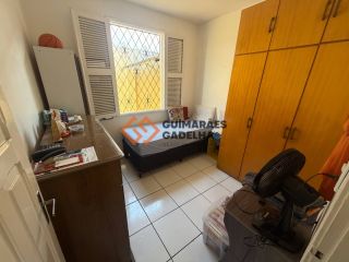 Casa Para Vender com 3 quartos 1 suítes no bairro Montese em Fortaleza