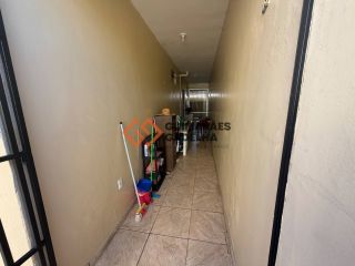 Casa Para Vender com 3 quartos 1 suítes no bairro Montese em Fortaleza