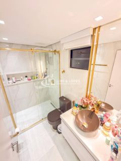 Linda casa no condomínio com porteira fechada