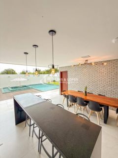 Casa com porteira fechada no Condomínio Granville