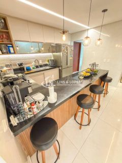 Casa com porteira fechada no Condomínio Granville