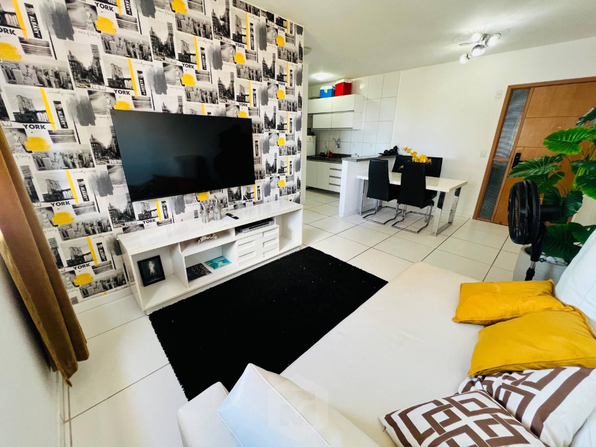 Quarto e sala mobiliado na Ponta Verde