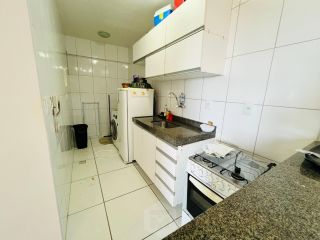 Quarto e sala mobiliado na Ponta Verde