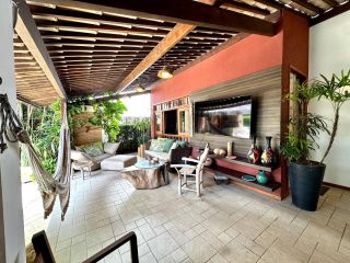 Casa ampla e reformada com 3 suítes, piscina e área gourmet completa – 500m² de terreno