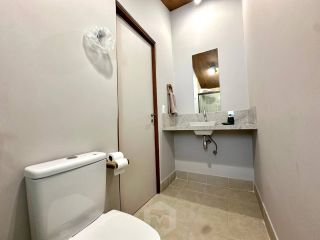 Casa ampla e reformada com 3 suítes, piscina e área gourmet completa – 500m² de terreno