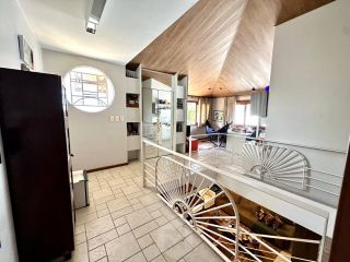 Casa ampla e reformada com 3 suítes, piscina e área gourmet completa – 500m² de terreno