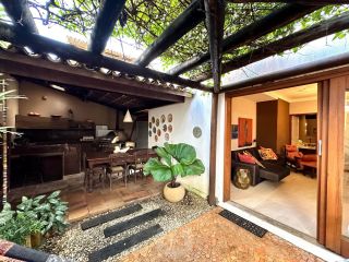 Casa ampla e reformada com 3 suítes, piscina e área gourmet completa – 500m² de terreno