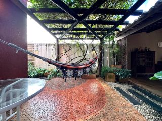 Casa ampla e reformada com 3 suítes, piscina e área gourmet completa – 500m² de terreno