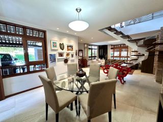 Casa ampla e reformada com 3 suítes, piscina e área gourmet completa – 500m² de terreno