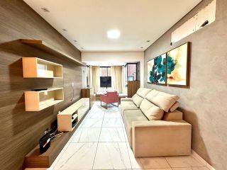 Apartamento reformado e mobiliado à venda no melhor da Ponta Verde – 90,83 m² | 3 Quartos | 1 Suíte com Closet