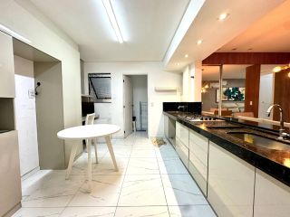 Apartamento reformado e mobiliado à venda no melhor da Ponta Verde – 90,83 m² | 3 Quartos | 1 Suíte com Closet