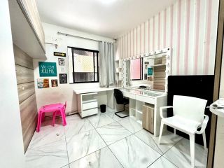 Apartamento reformado e mobiliado à venda no melhor da Ponta Verde – 90,83 m² | 3 Quartos | 1 Suíte com Closet