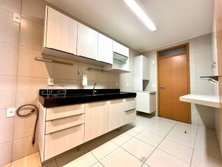 Apartamento com 3 quartos no coração da Ponta verde!!!