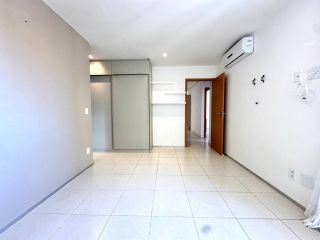 Apartamento com 3 quartos no coração da Ponta verde!!!