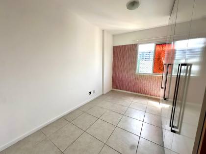 Apartamento 2 quartos porteira fechada na Jatiúca