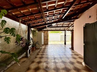 CASA COM 3 QUARTOS NA JACARERICA COM 280M²