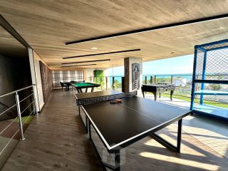 STUDIO COM SACADA E VISTA PARA O MAR DE PAJUÇARA