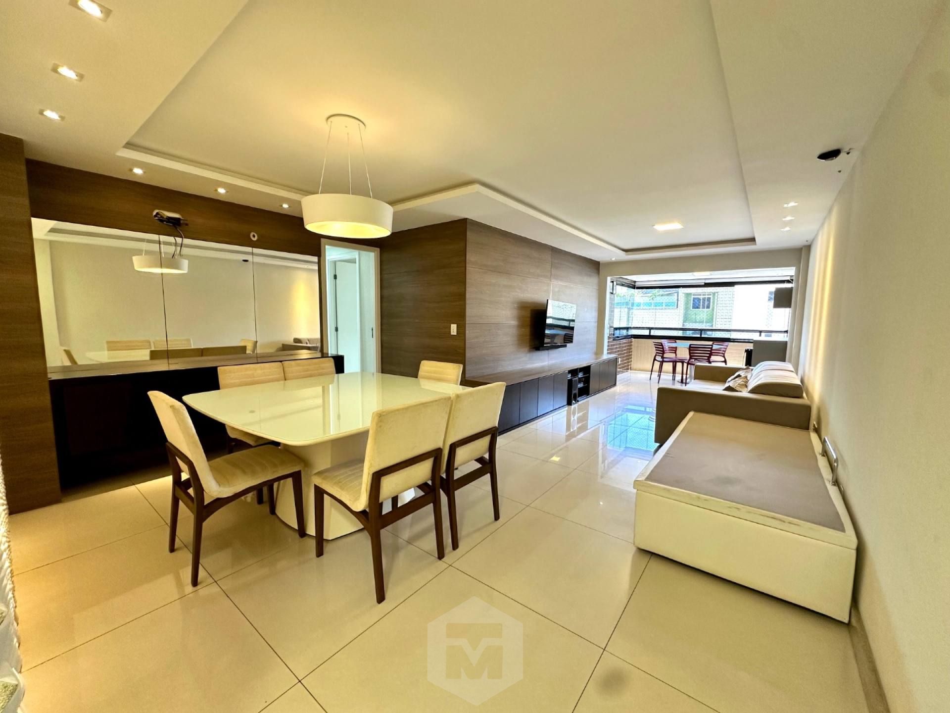 3 quartos na melhor terminação do Prédio, nascente na Jatiúca