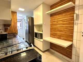 3 quartos na melhor terminação do Prédio, nascente na Jatiúca