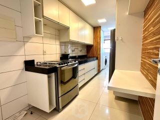 3 quartos na melhor terminação do Prédio, nascente na Jatiúca