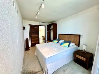 Cobertura Garden exclusiva na Praia do Marceneiro – mobiliada, equipada e a 100m do mar