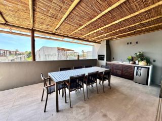 Cobertura Garden exclusiva na Praia do Marceneiro – mobiliada, equipada e a 100m do mar