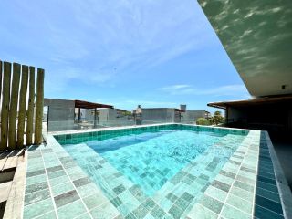 Cobertura Garden exclusiva na Praia do Marceneiro – mobiliada, equipada e a 100m do mar