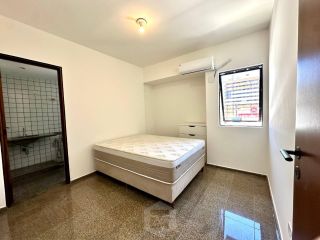 Apartamento reformado 3 quartos, ventilado e com excelente planta