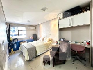 Apartamento 3 suítes na Ponta Verde!