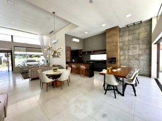 Casa 100% térrea de Alto Padrão à Venda – Condomínio Green Park | Guaxuma