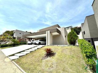 Casa 100% térrea de Alto Padrão à Venda – Condomínio Green Park | Guaxuma