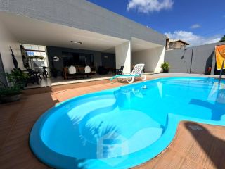 Casa em Condomínio Fechado | 4 Quartos | Piscina | Energia Solar | Área Gourmet